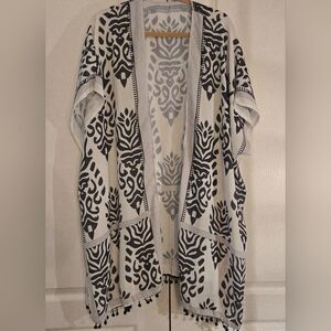 Black and White Patterned Women's Kimono Boho Lagenlook Hippie Casual Workwear